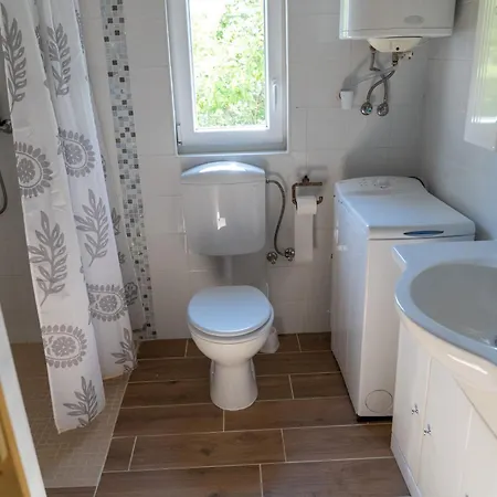 Haziko A Domboldalon