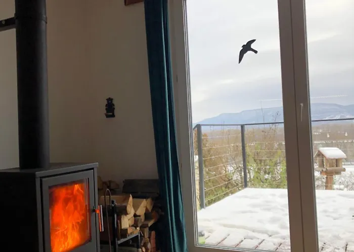 Házikó A Domboldalon Casa de Férias *